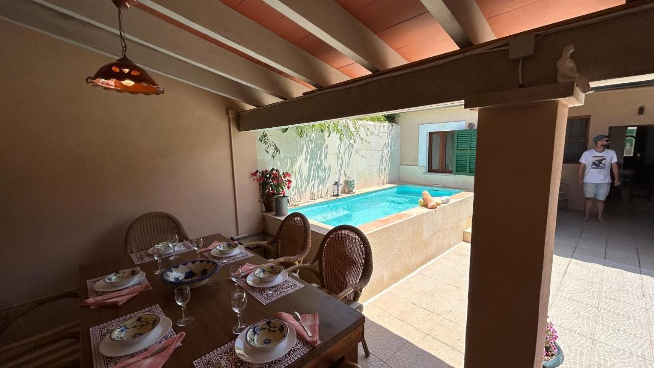 Casa Padrina Burballa Maria De La Salut Luaran gambar