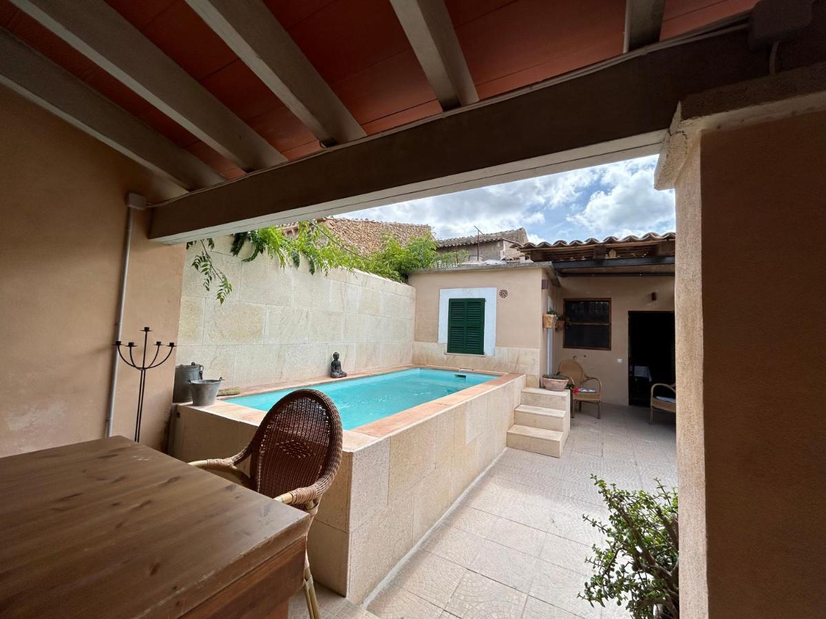 Casa Padrina Burballa Maria De La Salut Luaran gambar