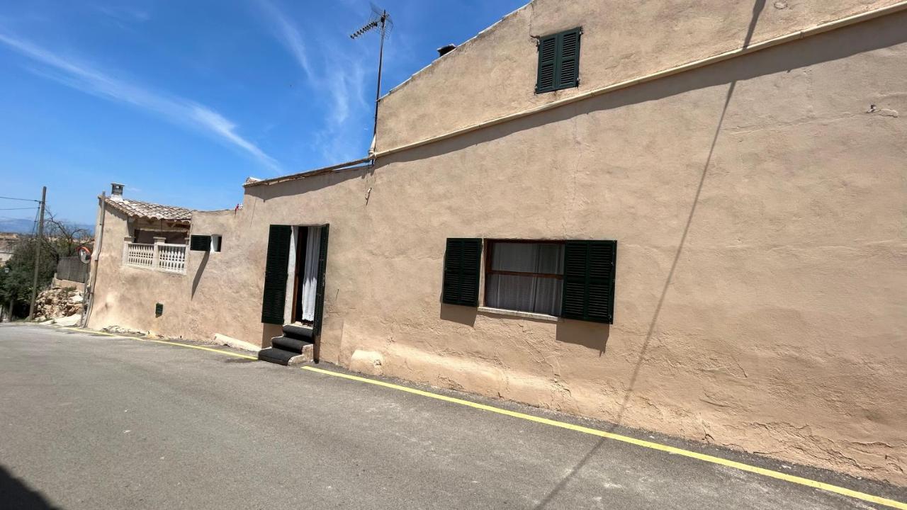 Casa Padrina Burballa Maria De La Salut Luaran gambar