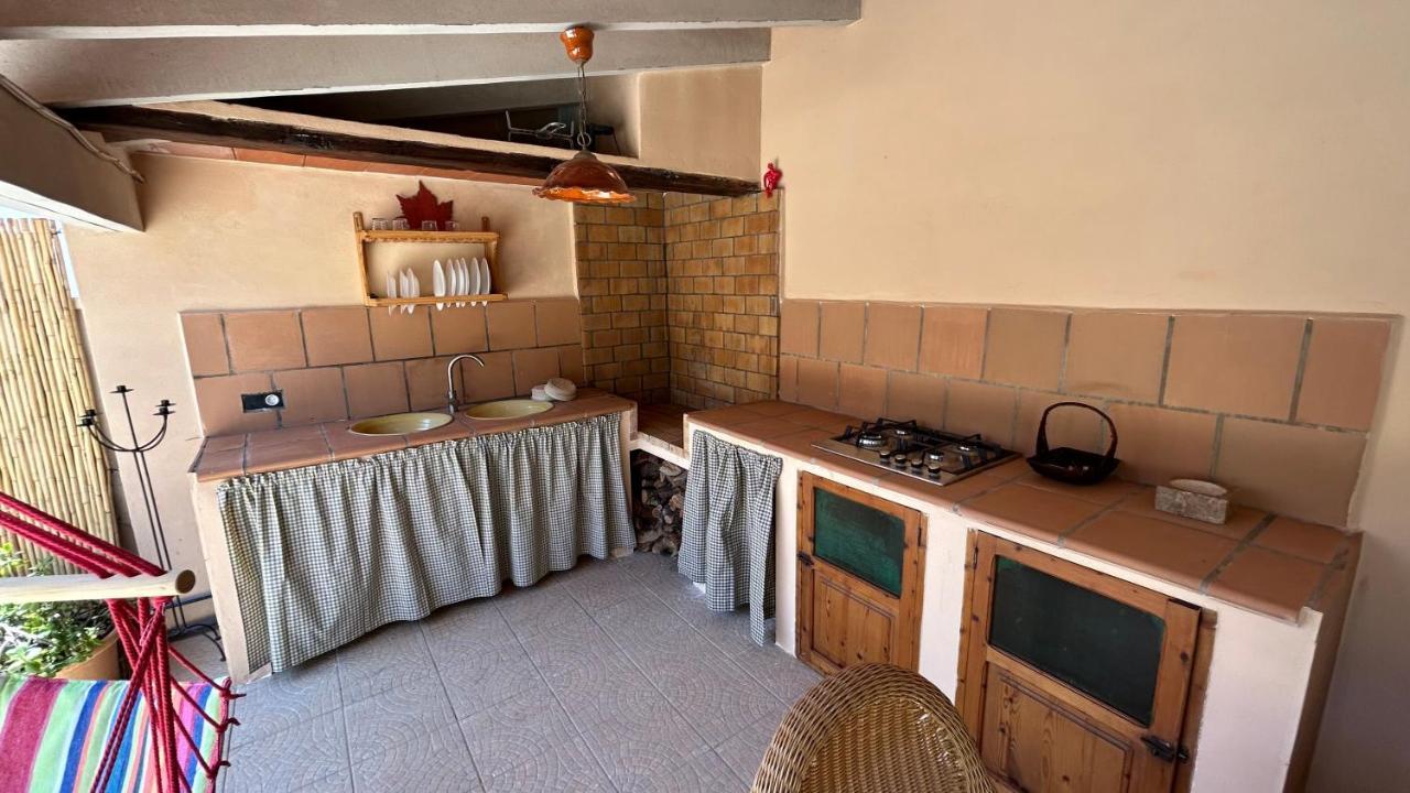 Casa Padrina Burballa Maria De La Salut Luaran gambar