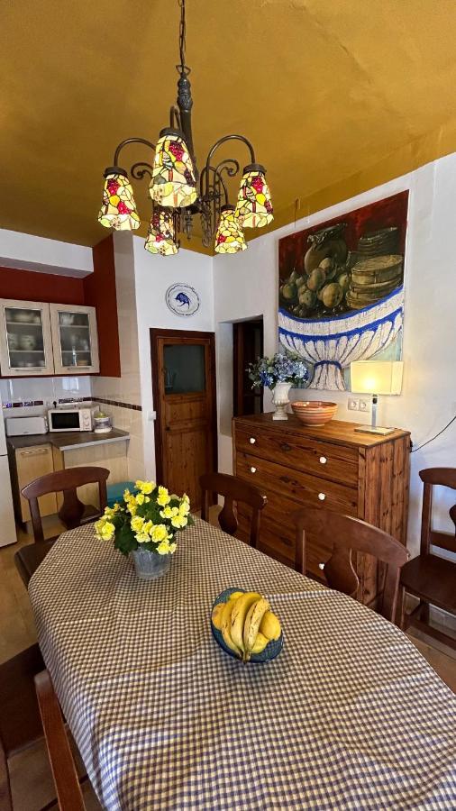 Casa Padrina Burballa Maria De La Salut Luaran gambar